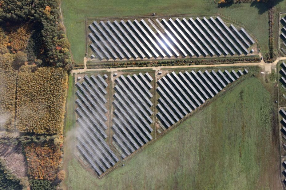 farmy fotowoltaiczne - budowa i projektowanie farm fotowoltaicznych